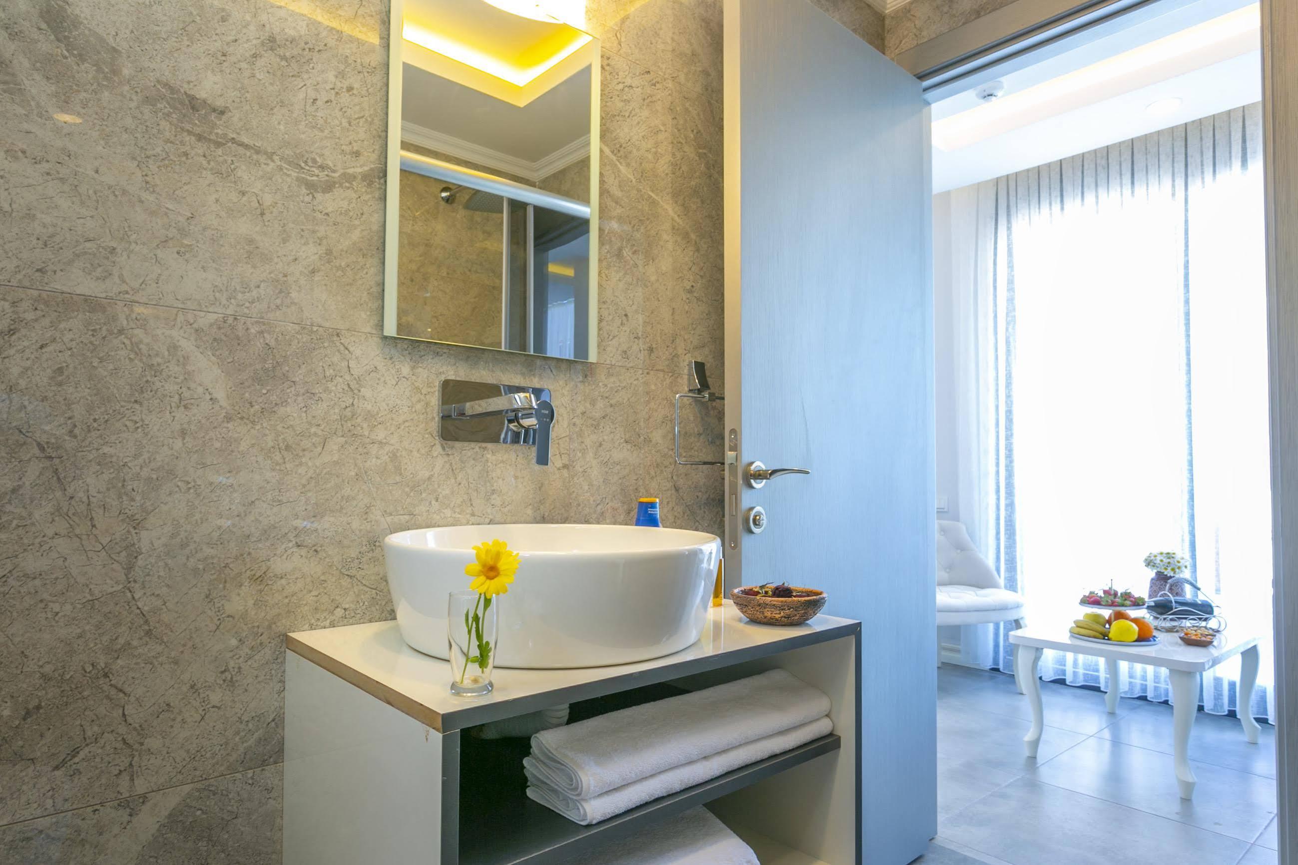 Monastery Suites Hotel-Fethiye Oludeniz Ngoại thất bức ảnh